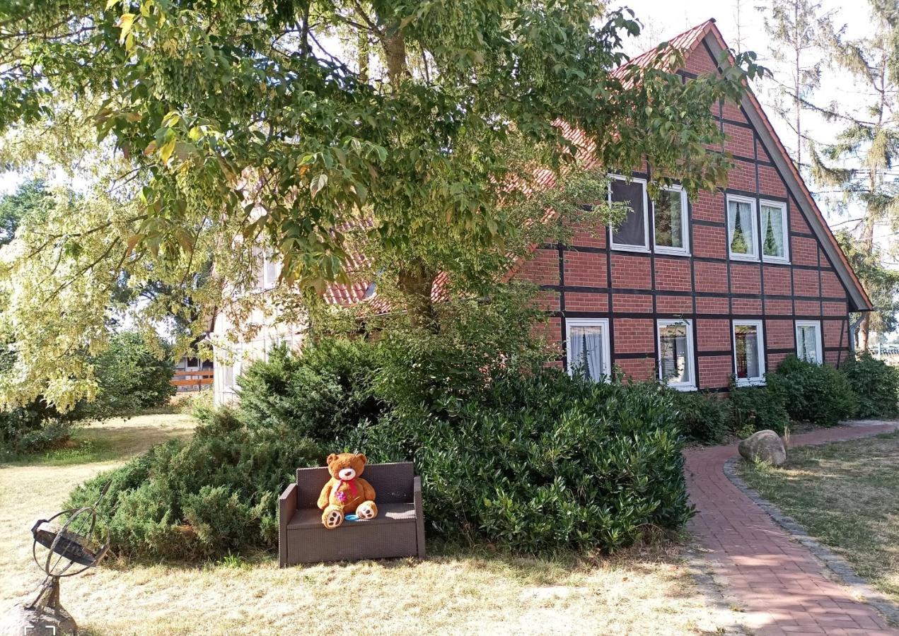 Suhlendorf Ihr Ferien Hotel Brunnenhof מראה חיצוני תמונה