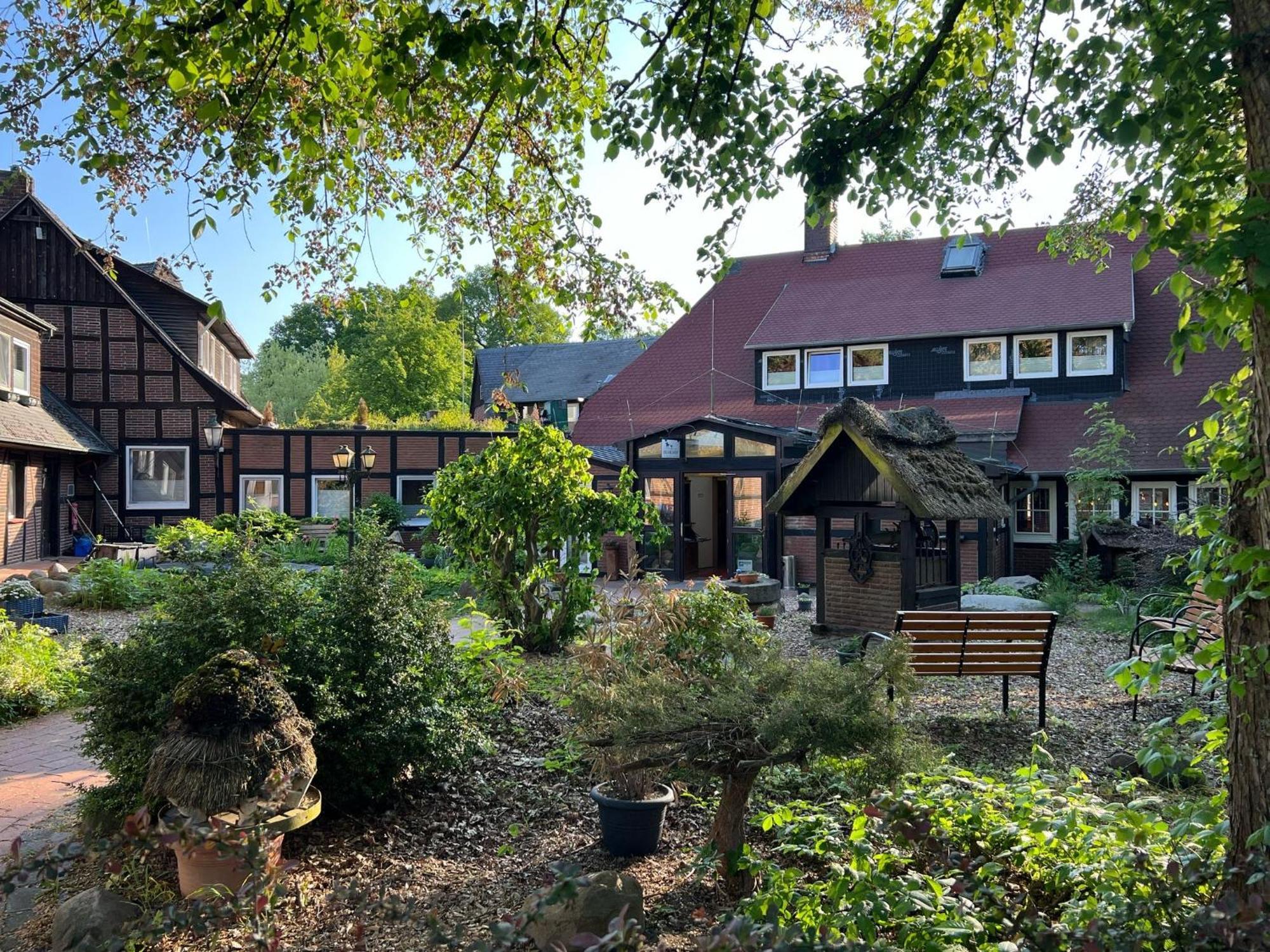 Suhlendorf Ihr Ferien Hotel Brunnenhof מראה חיצוני תמונה